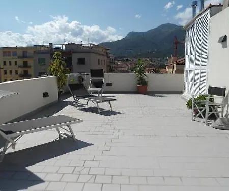 公寓式酒店 莫纳罗二世住宿 3*