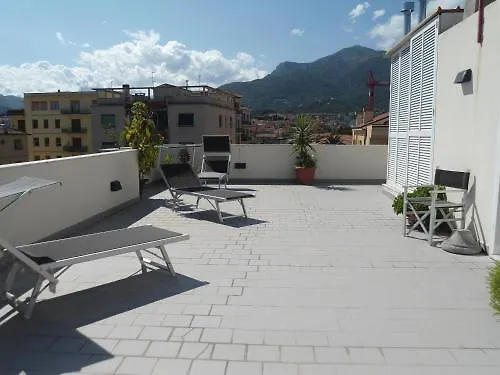 Lägenhetshotell Il Monello 3*